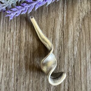 Antiqued Silver Spiral Pendant - SKU C